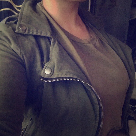 Forever 21 Jackets & Blazers - 🥑Light Green Jacket🥑
